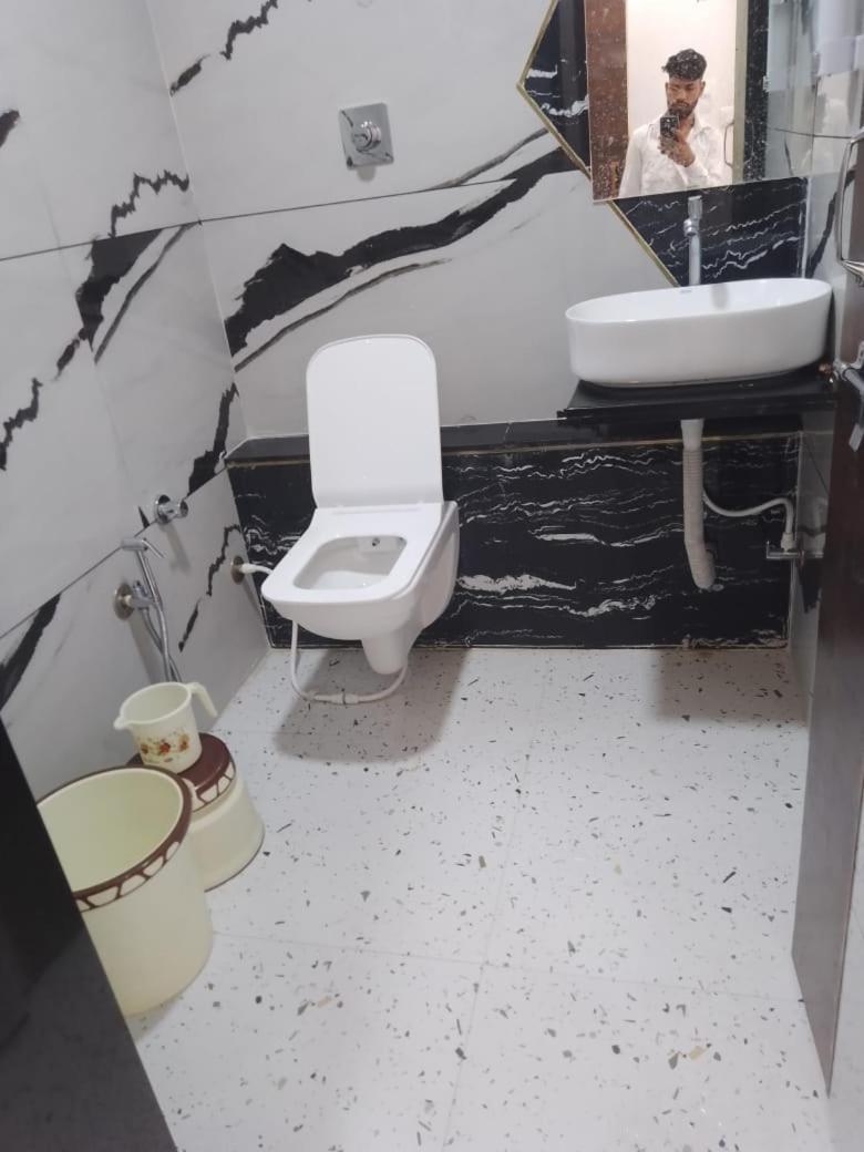 Hotel Shree Shyam Sharnam Godarpura 外观 照片